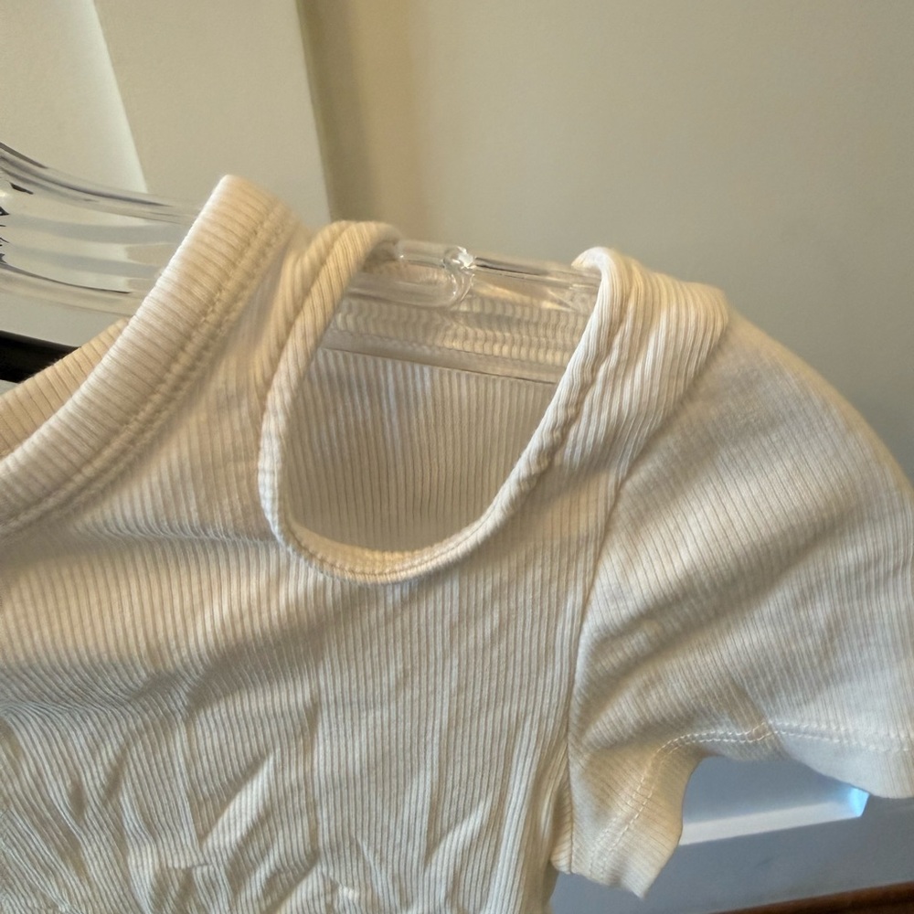 H&M Off-White Ribbed Kids Tee - Picture 11 of 11